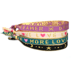 Pulsera tejida color crema love gold