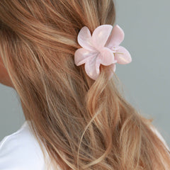 Pinza para el pelo con forma de flor color rosa pastel