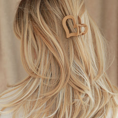 Pinza para el pelo mediana corazón caramelo