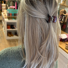 Pinza para el pelo marrón