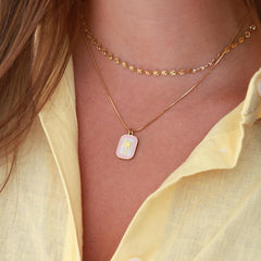 Gold chain palm royal rose