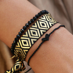 Pulsera facetada negra