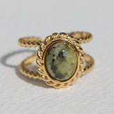 Goldring mit afrikanischem Türkis