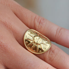 Gouden ring sun