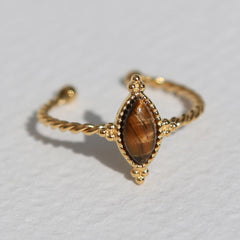 Goldring mit gedrehtem Tigerauge