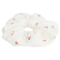 Scrunchie cherry white