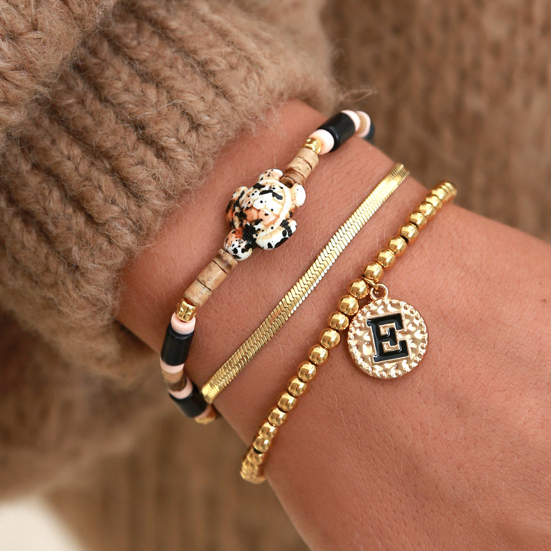 Armband mit individuellem Buchstaben