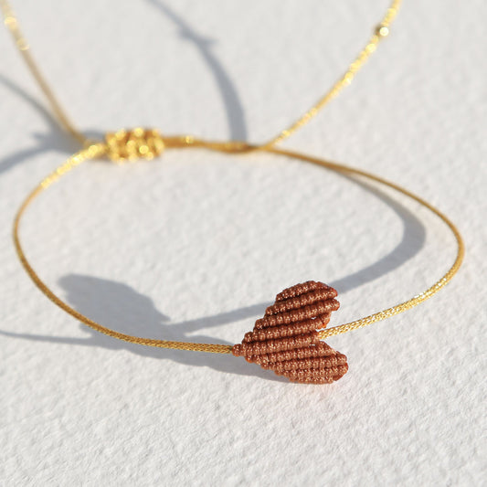 Bracelet caramel en forme de grand cœur 1080