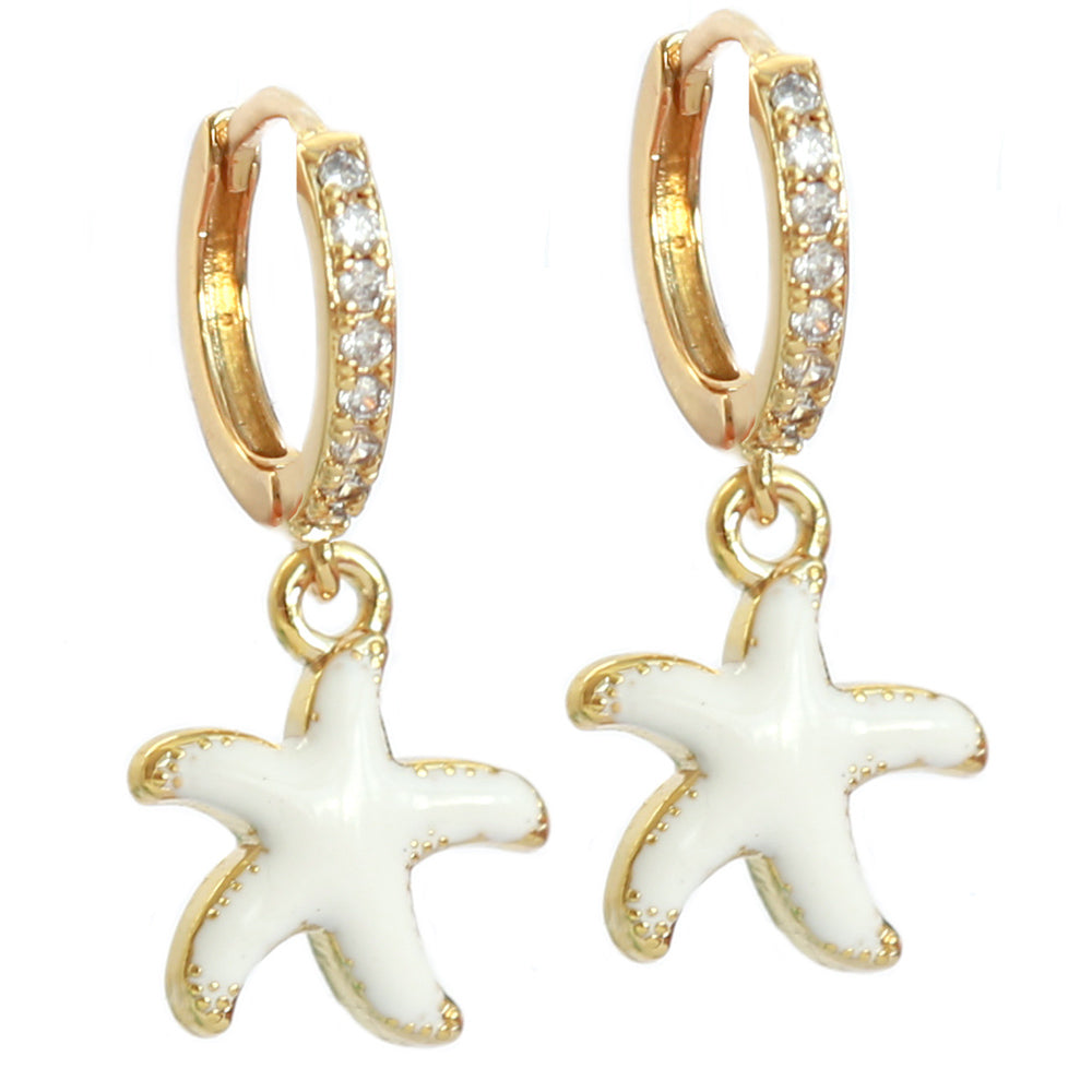 Boucles d'oreilles dorées étoile de mer blanc