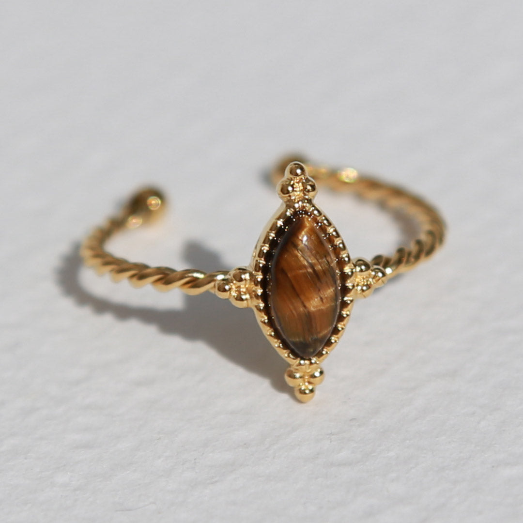 Goldring mit gedrehtem Tigerauge