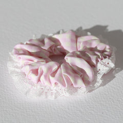 Scrunchie diamond pink lace