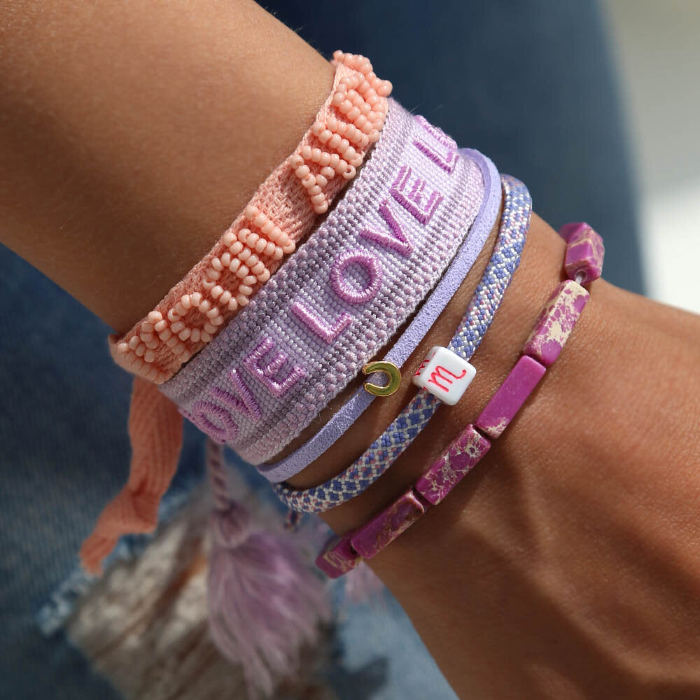 Gewebtes Armband lila LOVE